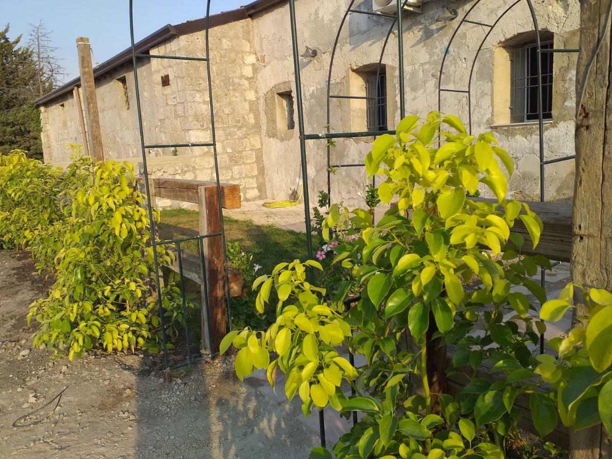 Gibbesi Country Farm Piccolo Cottage Naro Ngoại thất bức ảnh