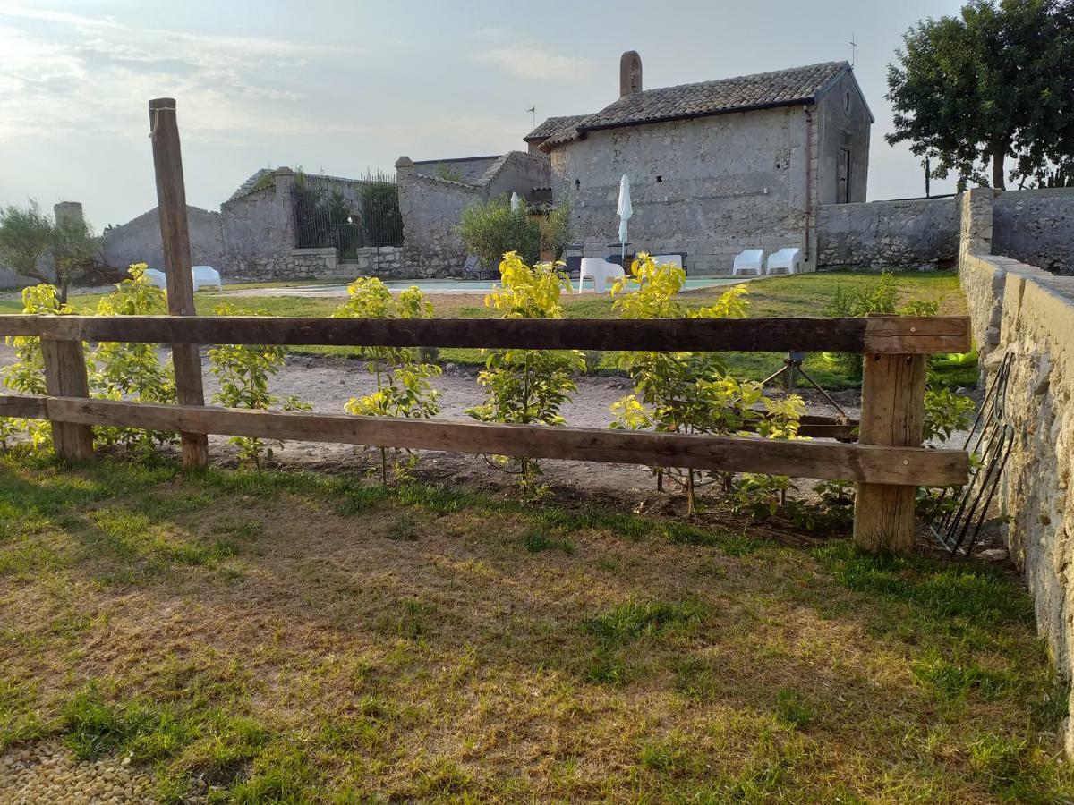Gibbesi Country Farm Piccolo Cottage Naro Ngoại thất bức ảnh